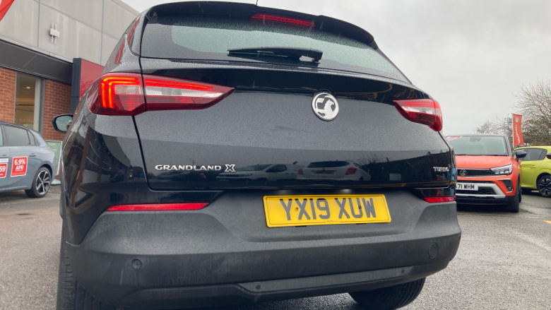 Vauxhall Grandland X 1.2 Turbo SE 5dr Petrol Hatchback